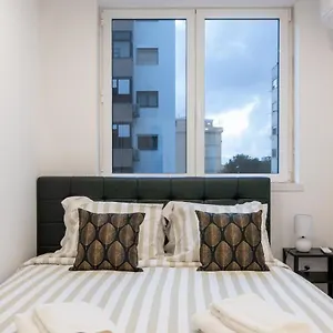 Stylish W/ River View By Lovelystay Apartamento